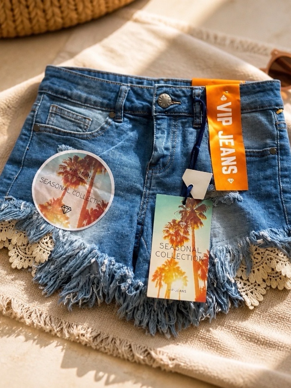 VIP JEANS Distressed Denim Shorts with Lace Trim  Junior size 3/4  Jean shorts